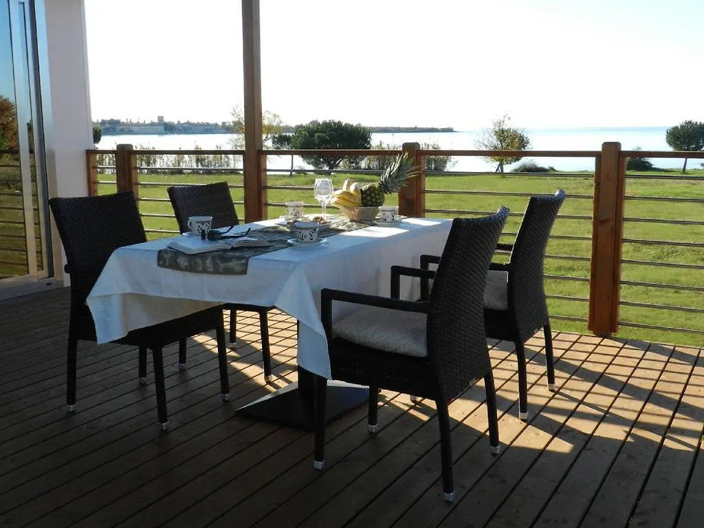 Holiday Mobile Homes Park Riviera Karigador 4*,