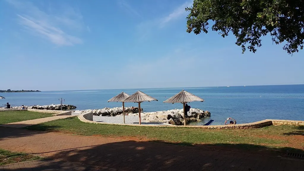 Holiday Mobile Homes Park Riviera Karigador